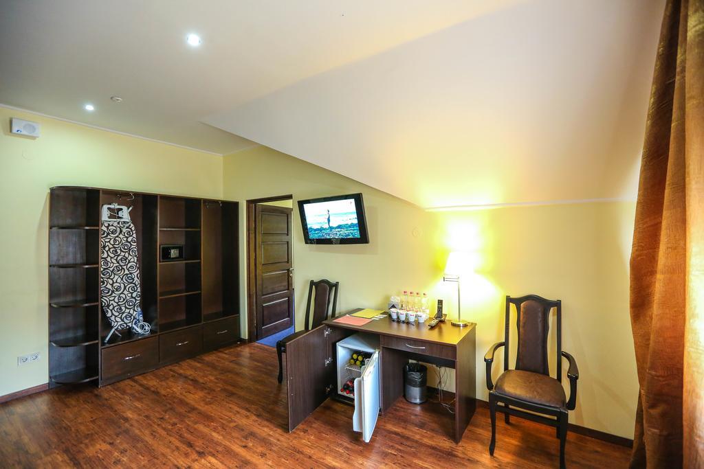 Home Hotel Bukowel Exterior foto